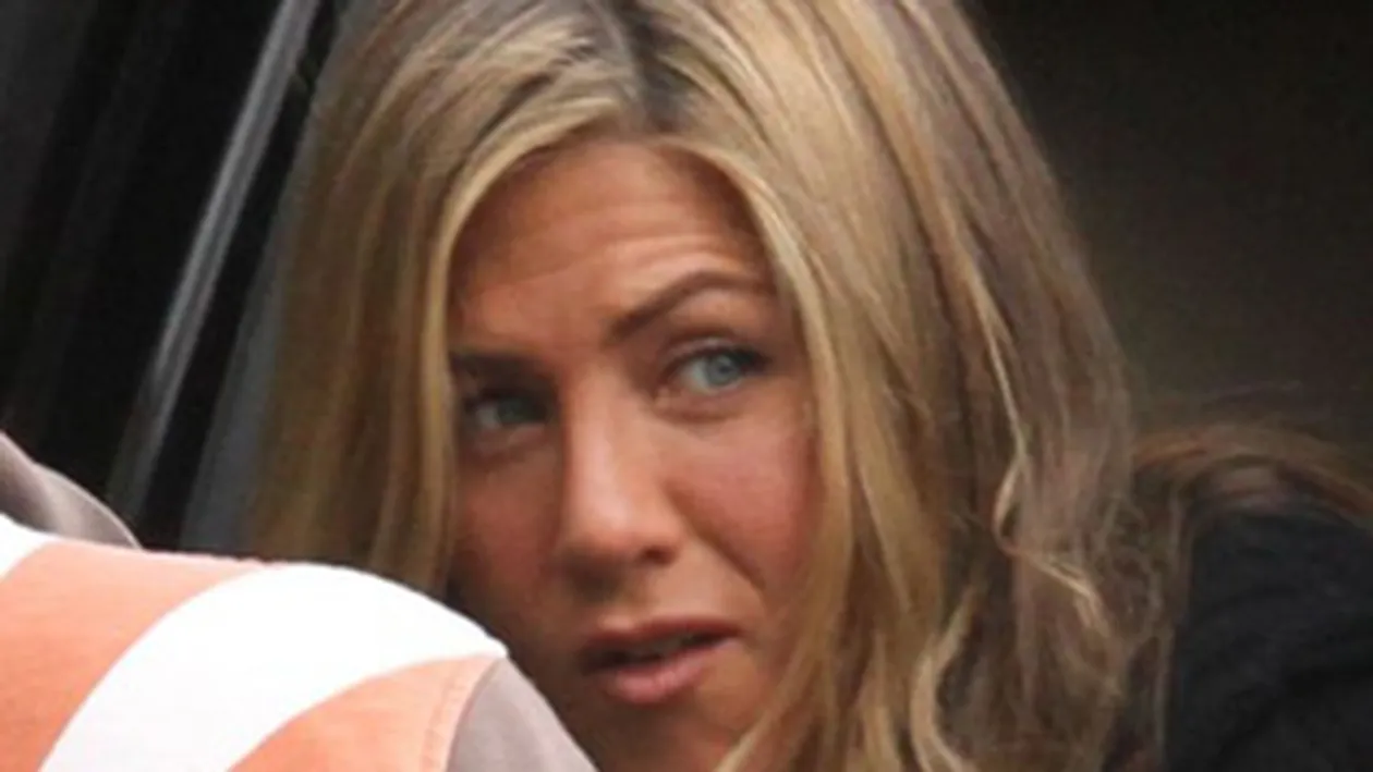Jennifer Aniston, soferita de cosmar! Ia uite ce trasnaie a facut!