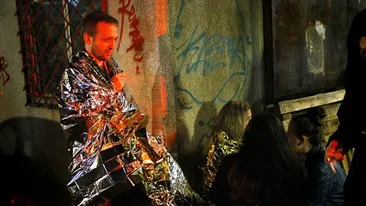 Doi dintre supravieţuitorii din Colectiv fac mărturii cutremurătoare! ''Învaţăm să mâncăm, să ne spălăm şi să mergem la toaletă''