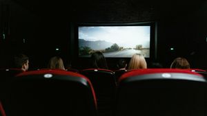 Cele mai așteptate filme din ianuarie 2026 au apărut la cinematografele din România. Thrillere, comedii și animații pentru toată familia