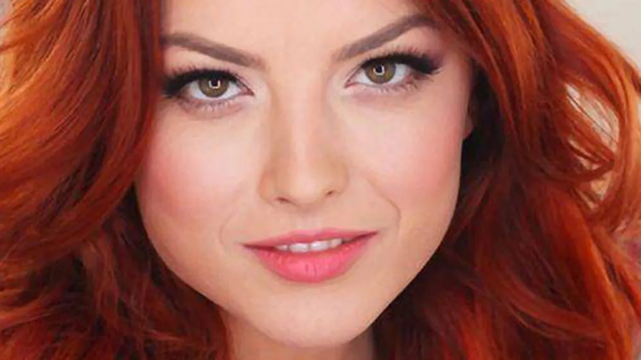 Cum arata Elena Gheorghe intr-o dimineata normala din viata ei! Fara machiaj si necoafata e de nerecunoscut