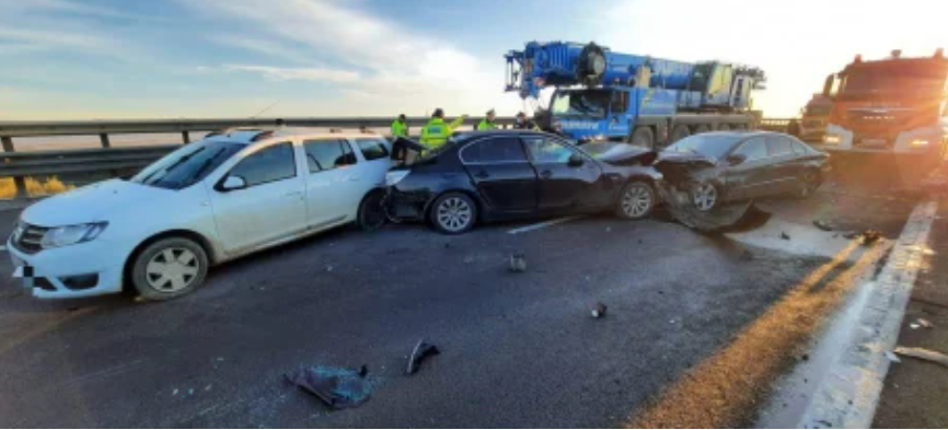 Accident în lanț pe Autostrada București-Pitești. Zece mașini implicate și șase persoane rănite. 