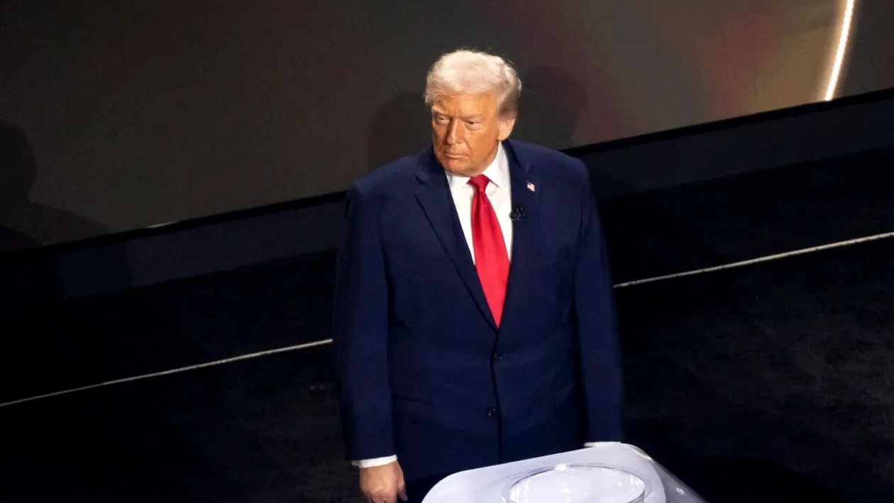 TRUMP a făcut SHOW la tragerea la sorți! Ce bilă a tras președintele Americii?