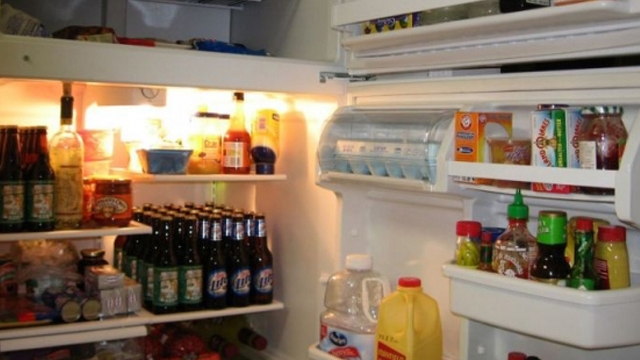 Toti facem greseala asta! Ce alimente NU ar trebui vreodata depozitate in frigider