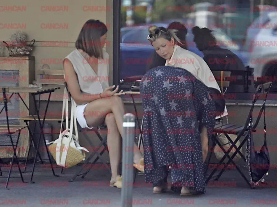 Actrița a oferit imaginile zilei, la o cafenea din Dorobanți