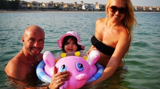 Cum mentin vie flacara iubirii Raluca si Walter Zenga? "Chiar si acum, cand sotul meu intra pe usa simt fluturasi in stomac!"