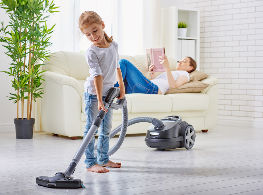 Cum sa faci curat eficient si fara prea mult efort in toata casa! Ce folosesc gospodinele iscusite