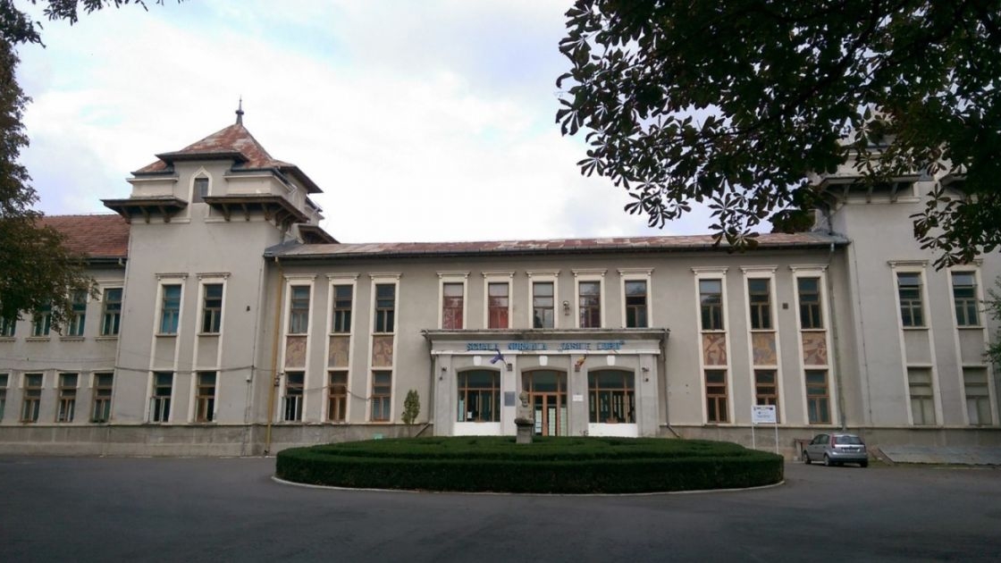 Focar de coronavirus într-unul dintre cele mai mari colegii din Iași. Opt elevi sunt bolnavi de COVID-19