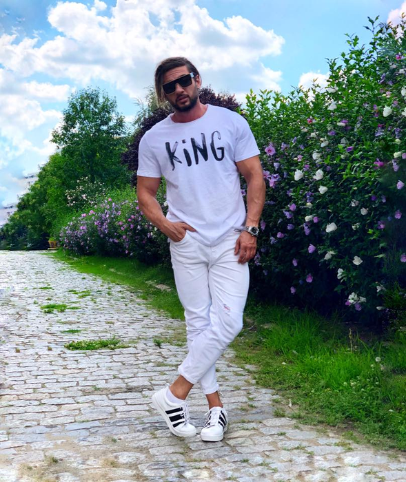 Cum arăta Dorian Popa când nu avea pătrățele! Poți să juri că nu e el