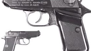 Politist pradat de hoti! I-au luat pistolul si cartusele din casa!