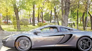 Sotul Oanei Cuzino, omul de afaceri Yoav Stern, are o pasiune scumpa. Colectioneaza masini de lux