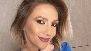 Acum e o soție și o mămică împlinită, însă Adela Popescu a avut dificultăți în dragoste înainte de Radu Vâlcan. Îţi mai amintești de povestea trăită cu Dan Bordeianu?