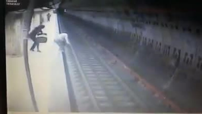 Criminala de la metrou nu crede că victima ei a murit! Magdalena Şerban susţine că imaginile surprinse de camerele de supraveghere sunt fabricate