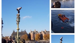 Un român s-a aruncat de pe un pod din Londra! Gestul lui a devenit viral