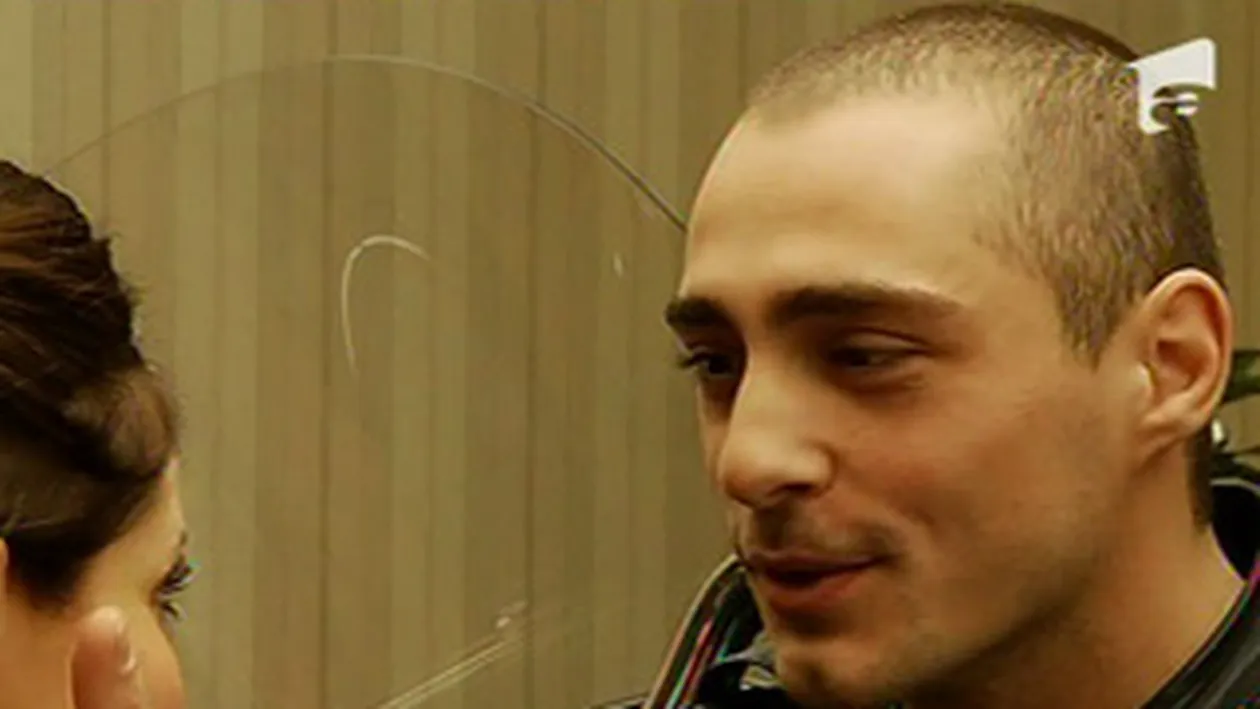 Burlacul Vladimir Draghia, agasat de o concurenta care vrea sa il sarute in fiecare editie a show-ului! Daca eu m-as saruta acum cu tine, m-as simti ca o curva