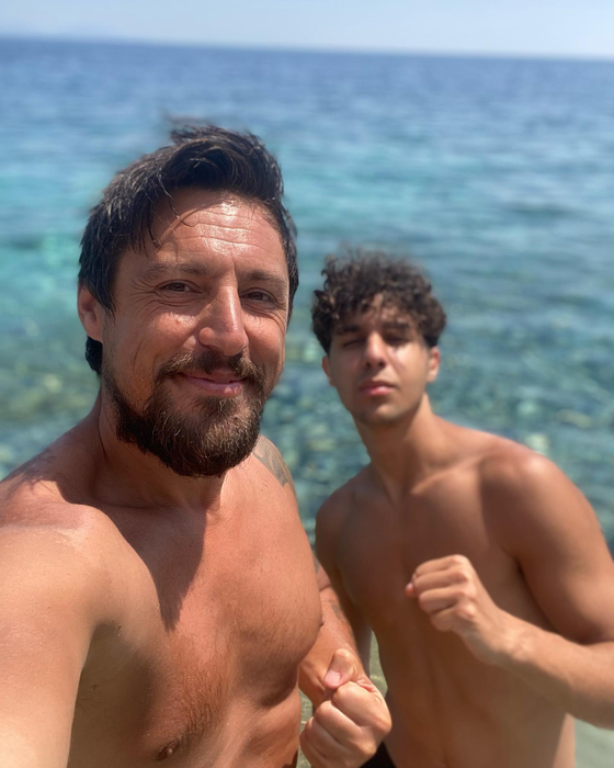 Daniel Pavel, alături de fiul său/ Sursa foto: Instagram