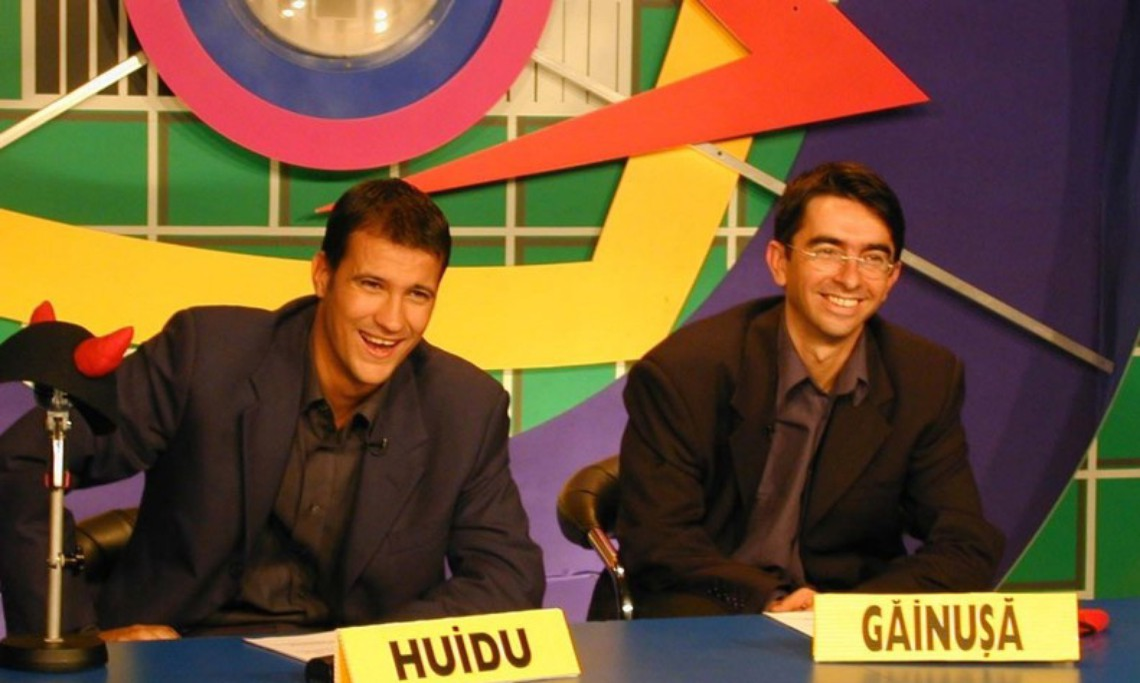 Au câștigat milioane de euro din televiziune, dar acum Huidu și Găinușă fac eforturi pentru a se menține pe linia de plutire