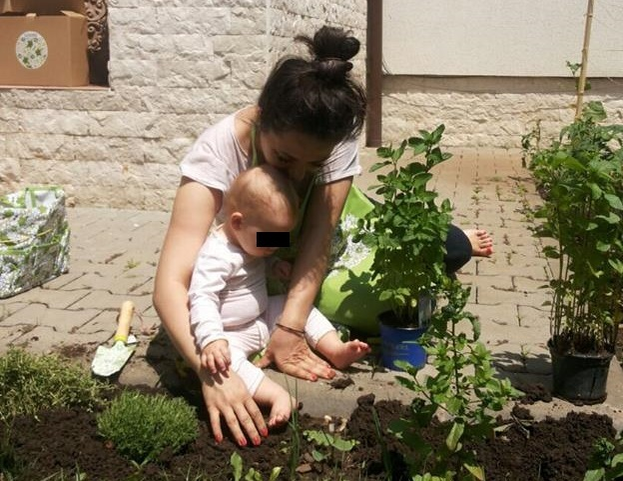 Oana Mizil şi fetiţa ei