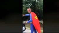 Nu e banc! Superman a fost tras pe dreapta de polițiștii din România