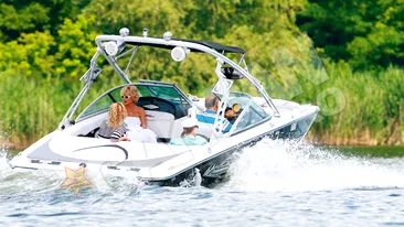 Patriciu si Catarama si-au scos partenerele pe lac, la terasa