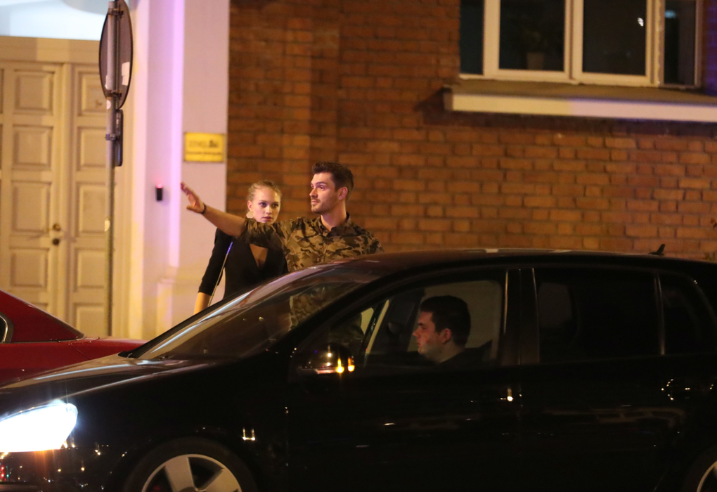 Bogdan Vlădău şi Gina au plecat la ora două dimineaţa din Loft.