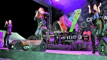 Fetele de la Heaven se incing repejor! S-au dezbracat dupa prima melodie