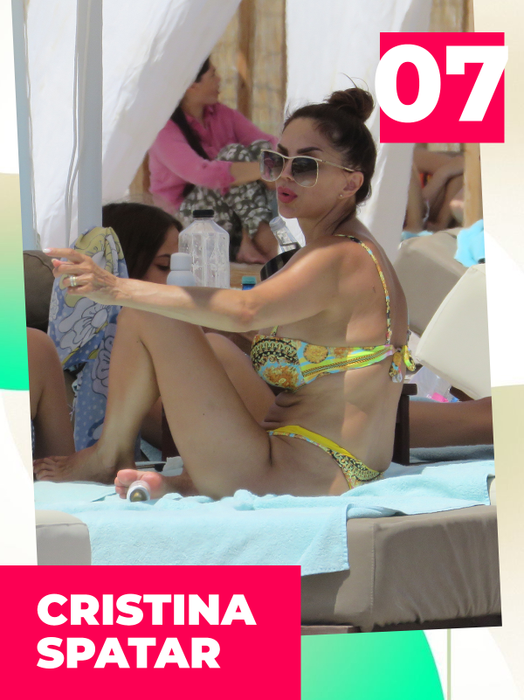 Ramona Bădescu, Tania Budi și Loredana Groza s-au arătat în toată splendoarea! TOP 20 ”sirene” la mare, trecute de 45 de ani