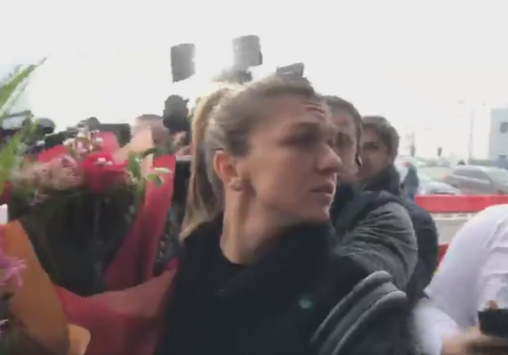 Simona Halep, luată de la aeroport cu o limuzină de zeci de mii de euro