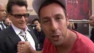 VIDEO Adam Sandler i-a predat stafeta lui Charlie Sheen in "Anger Management"! Vezi cum s-au salutat cei doi