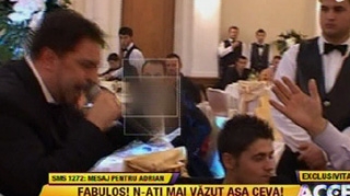 Adrian Minune vrea sa se mai insoare o data: "Vreau sa vina toata tara la nunta mea"! Vezi aici imagini spectaculoase de la nunta manelistul de acum 5 ani!