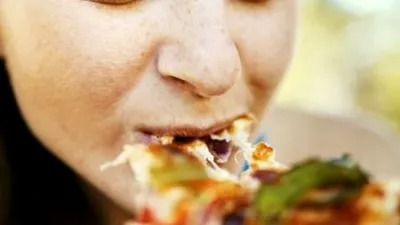 Ce se întâmplă în corpul tău dacă mănânci la fel în fiecare zi?