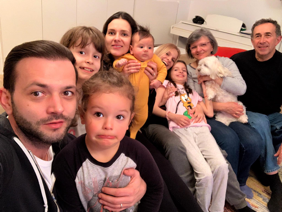 Soția lui Mihai Morar e însărcinată din nou. Prima imagine cu burtica de gravidă a Gabrielei