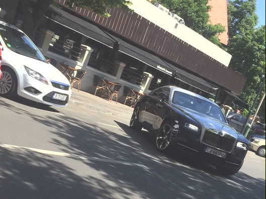 ”Milionarul singuratic” n-a vrut cu nici un chip să se conformeze regulilor locului