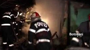VIDEO Cinci oameni au murit arsi de vii in doua incendii din judetul Botosani!