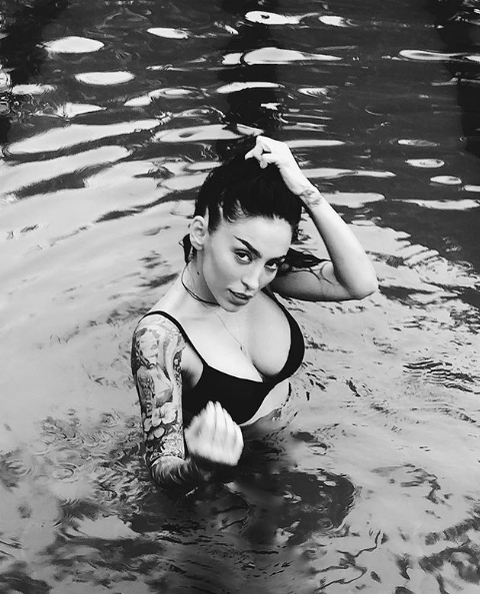 A arătat ce are mai de preț. În ce ipostază s-a fotografiat Ruby…