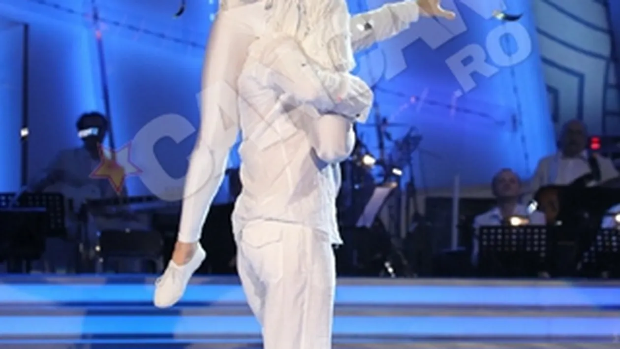 VIDEO  Lavinia munceste din greu la Dansez pentru Tine! S-a antrenat pana si-a rupt toti pantofii si a trebuit sa-si cumpere unii noi