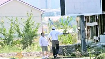 Ce conteaza ca sunt mic, ia uite ce bloc ridic!