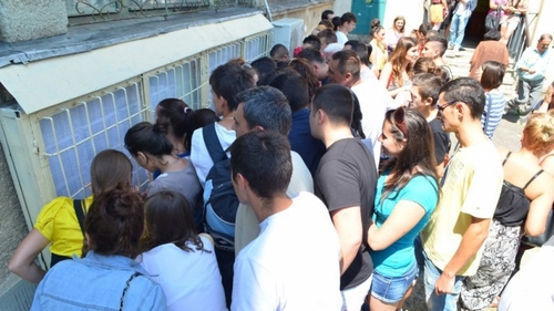 BAC 2014! S-au afisat rezultatele si in Capitala! Vezi ce au facut elevii bucuresteni si care este rata de promovabilitate!