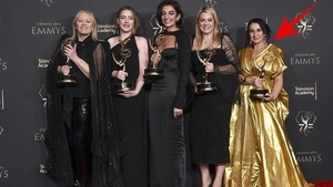 Cine este misterioasa româncă învingătoare la Premiile Emmy. Bianca a strălucit alături de cele mai mari staruri de la Hollywood