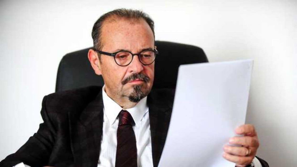 Cum arăta Piedone în tinerețe, cu părul vâlvoi. sursa foto facebook