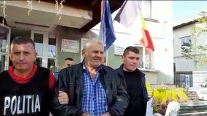 Un bărbat de 63 de ani din Gorj a fost reținut după ce a înșelat mai mulți bătrâni prin metoda „împrietenirea"