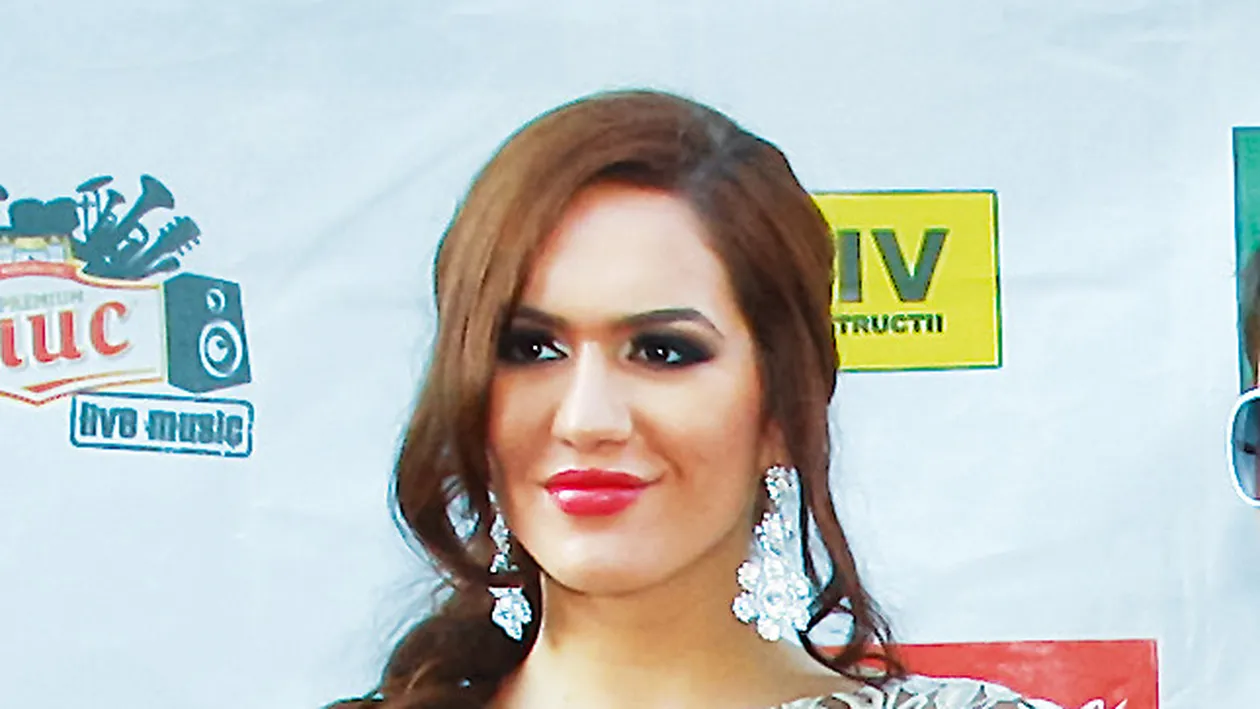 Si-a pus silicoane, si-a marit buzele, dar Margherita ascunde un secret! Si-a operat si nasul, in mare taina!