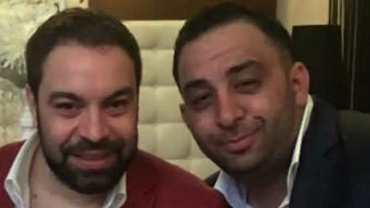 FOTO | Cum este îmbrăcat Emi Pian la priveghi. Florin Salam a cântat în genunchi la căpătâiul liderului Duduienilor