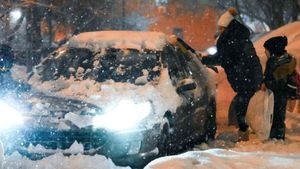 Avertisment de ninsoare severă emis de meteorologii Accuweather în București. La ce oră începe