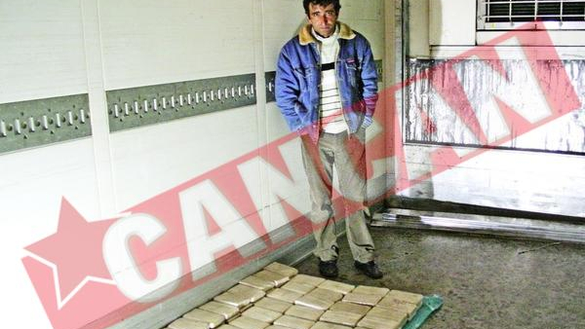 Peste 80 kg de heroina in camionul cu portocale