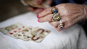 O româncă de 29 de ani s-a dat drept ghicitoare în Austria. Câți bani a făcut "Anna din Viena" în doar câteva luni