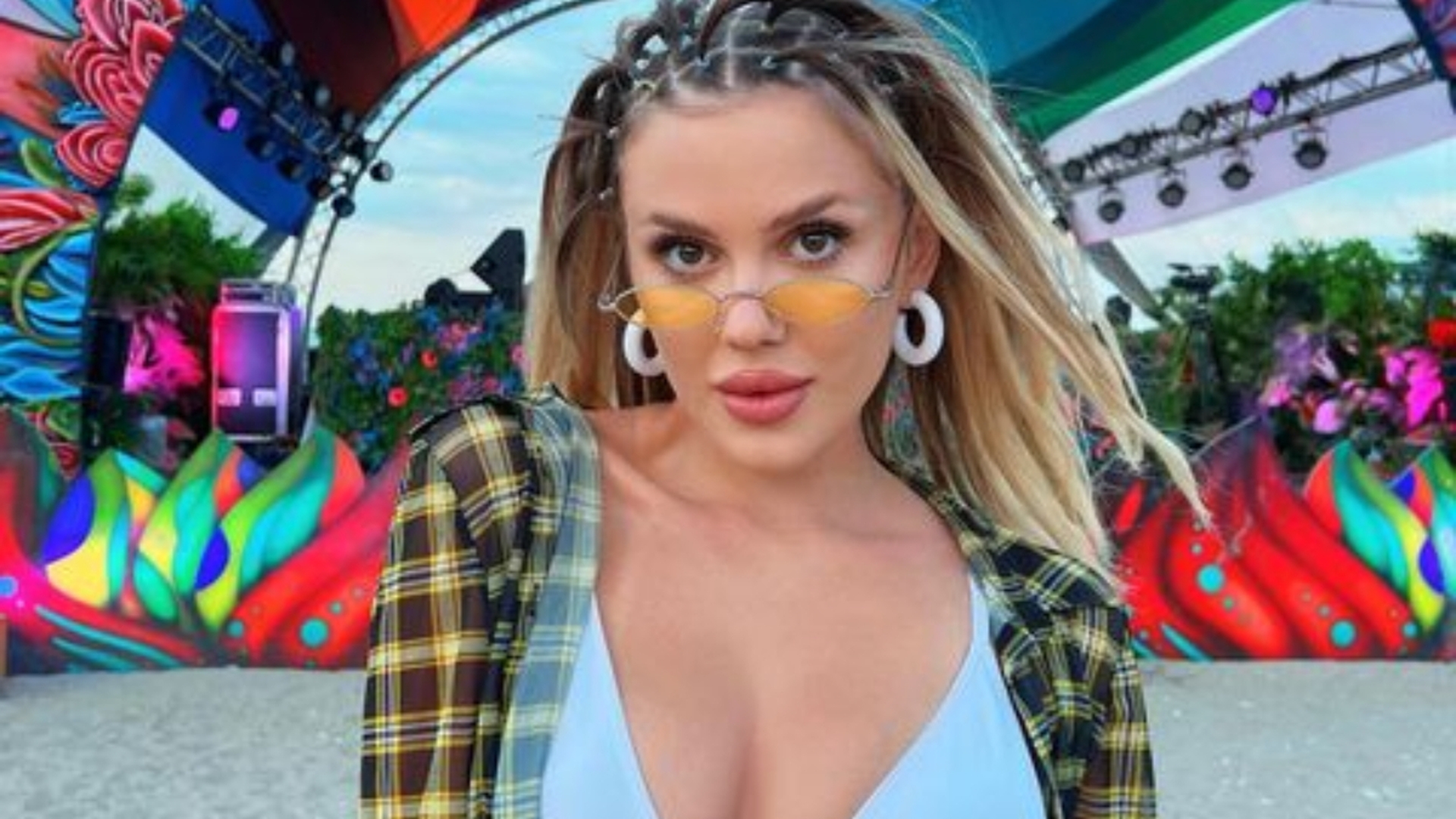 Emily Burghelea, despre cum a arătat cea de-a doua naștere și cum a reacționat fiica ei, când și-a văzut frățiorul pentru prima dată