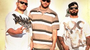 "Suntem Mafia pe viata, frati de fapt"! Formatia de hip-hop iimplineste astazi 19 ani de la infiintare! Iti vine sa crezi ca a trecut atat de mult timp!