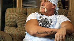 Hulk Hogan a fost internat in spital! Risca sa ramana paralizat!