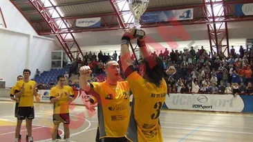 Resita isi vinde batranii!