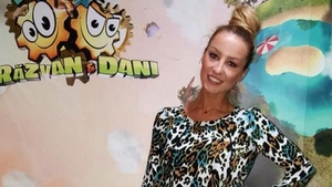 Flavia a comis-o in aceasta dimineata! A facut gimnastica cu un top mulat si fanii au luat foc....